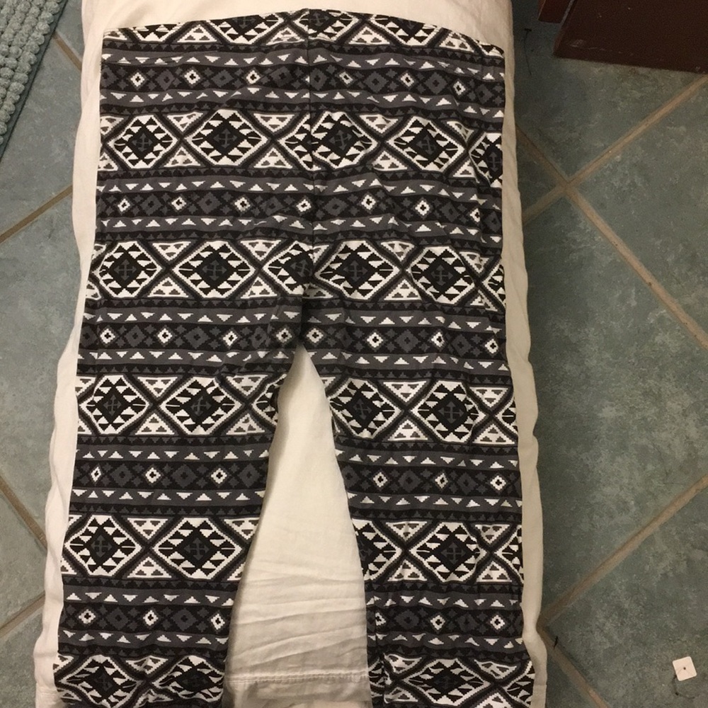Hollister Patterned Leggings
